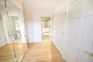 229 Indian Creek Ct, Fox Point, WI 53217 - Photo 36