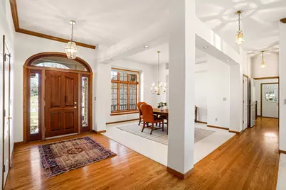 W150N10257  Windsong Cir, Germantown, WI 53022 - Photo 2