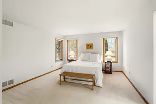 W150N10257 Windsong Circle, Germantown, WI 53022 - Photo 14