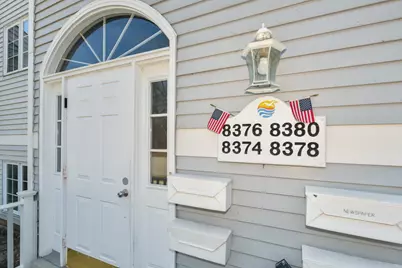 8374 S Tuckaway Shores Dr, Franklin, WI 53132 - Photo 6