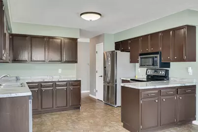 2401  30th St, La Crosse, WI 54601 - Photo 8