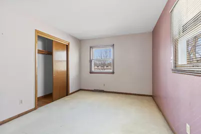 2744 N Park Dr, Wauwatosa, WI 53222 - Photo 16