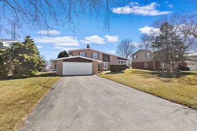 2744 N Park Dr, Wauwatosa, WI 53222 - Photo 2