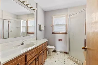 2744 N Park Dr, Wauwatosa, WI 53222 - Photo 22