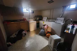 2575 S 76th St, West Allis, WI 53219 - Photo 18