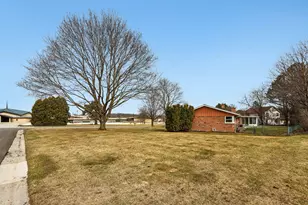 18215 Parish Dr, Brookfield, WI 53045 - Photo 50