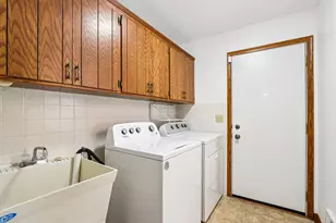 18215 Parish Dr, Brookfield, WI 53045 - Photo 24