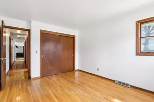 18215 Parish Dr, Brookfield, WI 53045 - Photo 36