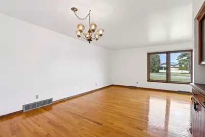 18215  Parish Dr, Brookfield, WI 53045 - Photo 10