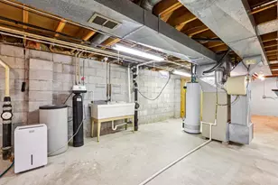 18215 Parish Dr, Brookfield, WI 53045 - Photo 40