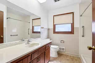 18215 Parish Dr, Brookfield, WI 53045 - Photo 26