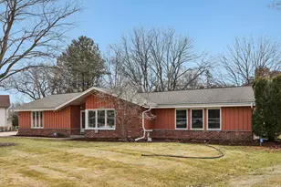 18215 Parish Dr, Brookfield, WI 53045 - Photo 54