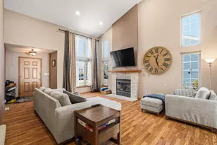 3533 Rivers Crossing Dr, Waukesha, WI 53189 - Photo 4