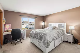 3533 Rivers Crossing Dr, Waukesha, WI 53189 - Photo 16