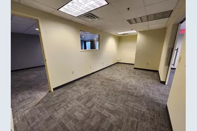 15850 W Bluemound Rd #105, Brookfield, WI 53005 - Photo 6