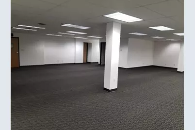 15850 W Bluemound Rd #15, Brookfield, WI 53005 - Photo 2