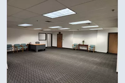 15850 W Bluemound Rd #15, Brookfield, WI 53005 - Photo 6