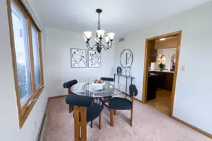 3340 S Russel Rd, New Berlin, WI 53151 - Photo 12