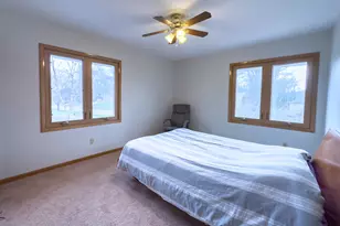 3340 S Russel Rd, New Berlin, WI 53151 - Photo 30