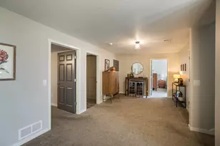 21308 Barbara Ln, Galesville, WI 54630 - Photo 12