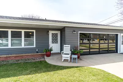 3814  Holly Pl, La Crosse, WI 54601 - Photo 6