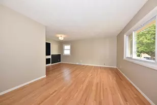 8149 W Beckett St, Milwaukee, WI 53218 - Photo 12