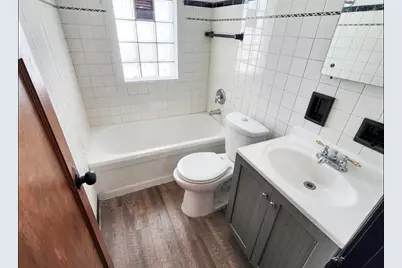 4235 W Fairmount Ave, Milwaukee, WI 53209 - Photo 6