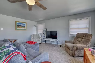 2125 S 97th St, West Allis, WI 53227 - Photo 20