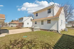 1308 West End Rd, Waukesha, WI 53188 - Photo 6