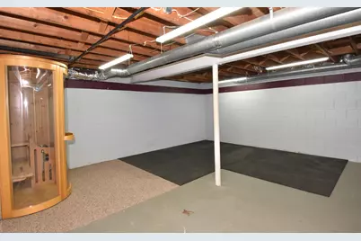 10570  Pallottine Dr, Greenfield, WI 53228 - Photo 40