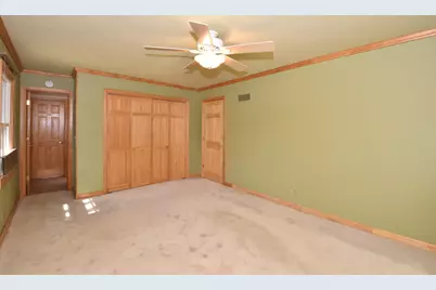 10570  Pallottine Dr, Greenfield, WI 53228 - Photo 30