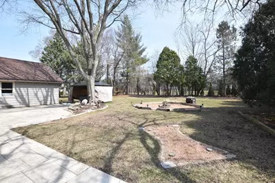 10570  Pallottine Dr, Greenfield, WI 53228 - Photo 44