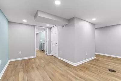 4842 S 26th St, Milwaukee, WI 53221 - Photo 12