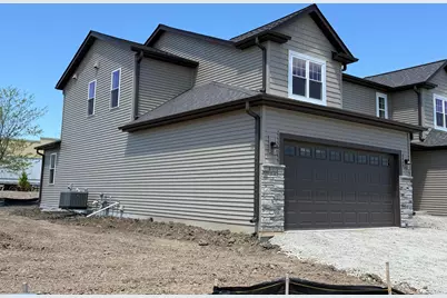 756  Pleasant Park Ct, Johnson Creek, WI 53038 - Photo 2