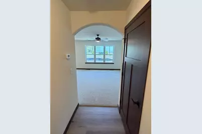 756  Pleasant Park Ct, Johnson Creek, WI 53038 - Photo 8