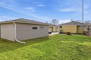 3134 S 98th St, Milwaukee, WI 53227 - Photo 2