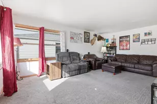 3134 S 98th St, Milwaukee, WI 53227 - Photo 6