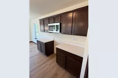 754  Pleasant Park Ct, Johnson Creek, WI 53038 - Photo 12