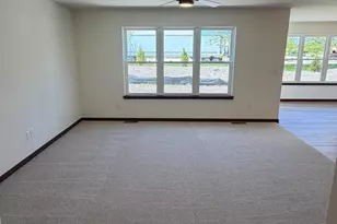 754 Pleasant Park Ct, Johnson Creek, WI 53038 - Photo 8