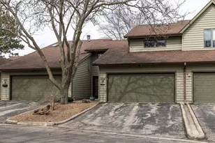 404 Gillette St, La Crosse, WI 54603 - Photo 1