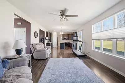 717  Chadwick Dr, Watertown, WI 53094 - Photo 6