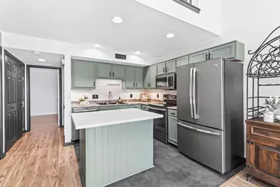 N17W26887 E Fieldhack Dr #H, Pewaukee, WI 53072 - Photo 12