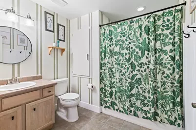 N17W26887 E Fieldhack Dr #H, Pewaukee, WI 53072 - Photo 24