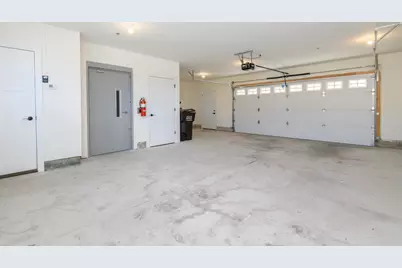 204  Grand Ave, Mukwonago, WI 53149 - Photo 18