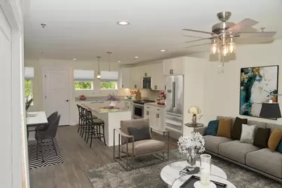 205  Fox St, Mukwonago, WI 53149 - Photo 4