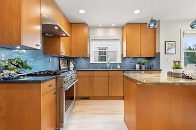 4855 N Ardmore Ave, Whitefish Bay, WI 53217 - Photo 12