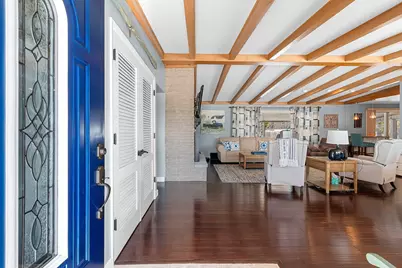 2224  Markham St, Manitowoc, WI 54220 - Photo 6