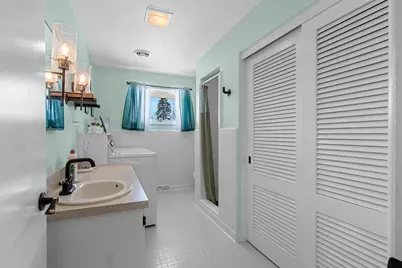 2224  Markham St, Manitowoc, WI 54220 - Photo 30