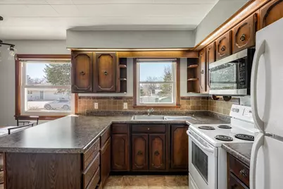 314 E Linton St, Viroqua, WI 54665 - Photo 4