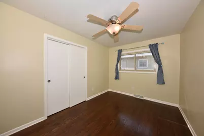5669 S 24th St, Milwaukee, WI 53221 - Photo 16